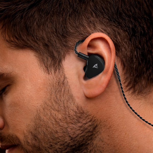 Stealthbite_IEM_08